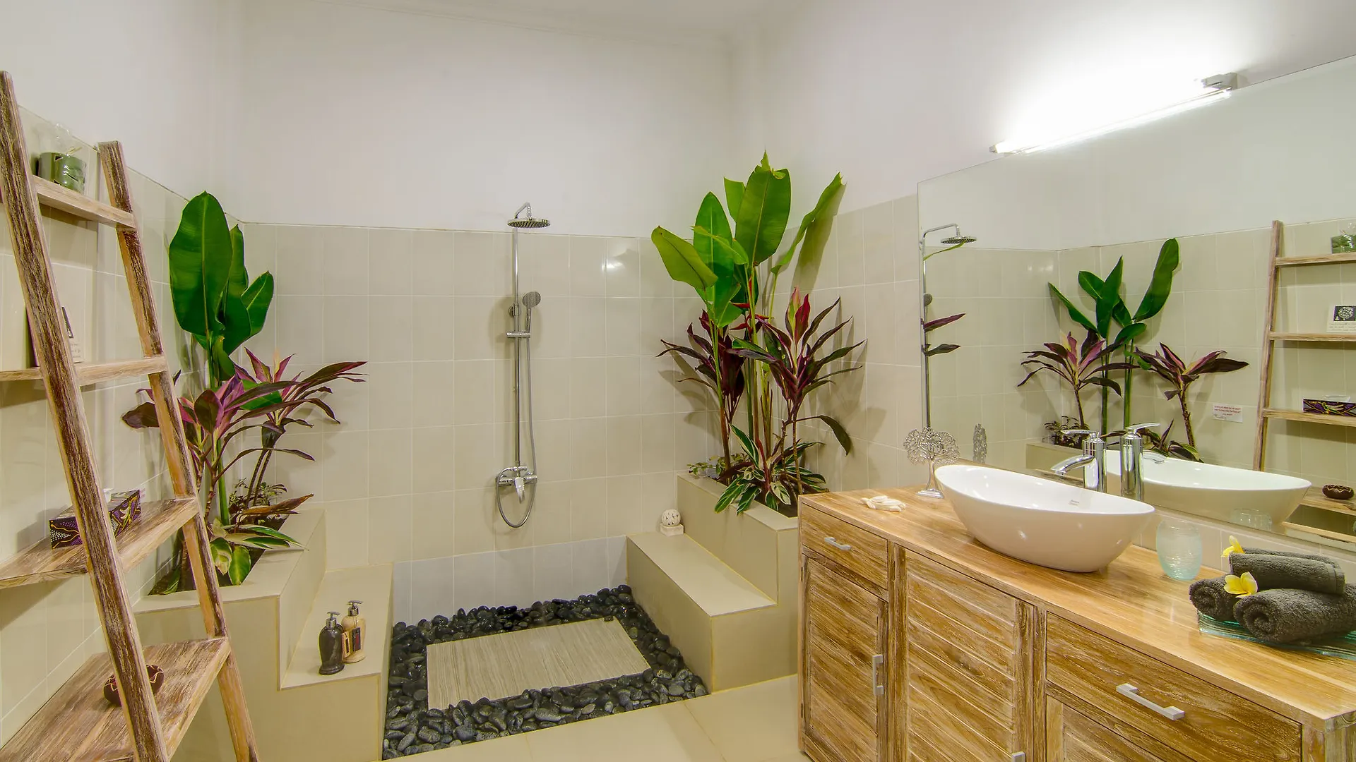 Villa Alleira Seminyak  Seminyak (Bali)